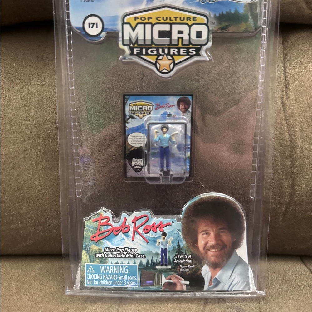 Micro Pop Figure with Collectible Mini Case - Blue